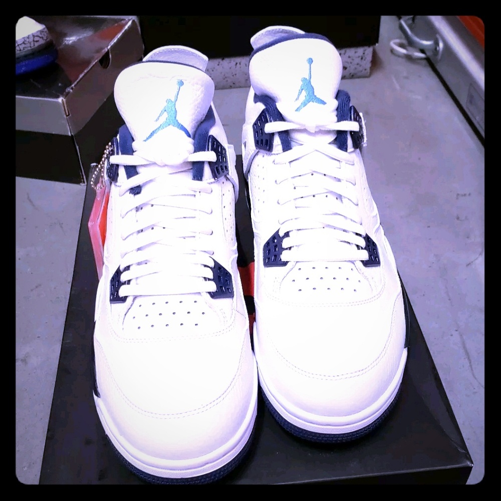 Legend blue 4s Jordan